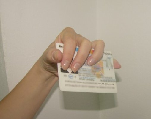 42.000 de acte de identitate, eliberate în week-end, la nivel naţional